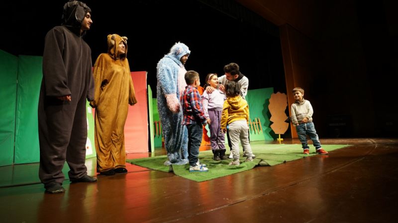 Minikler Hafta Sonu Büyükşehir’in Tiyatrosuna Koştu