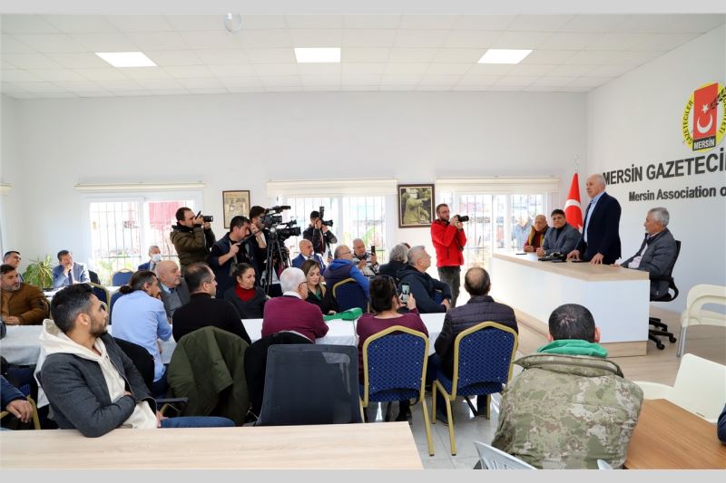 AKDENİZ BELEDİYESİ’NDEN ÇALIŞAN GAZETECİLERE 10 OCAK JESTİ