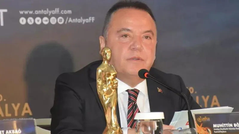 BÖCEK’TEN YENİ AÇIKLAMA.. ‘ALTIN PORTAKAL’I YIL BİTMEDEN YAPACAĞIM’