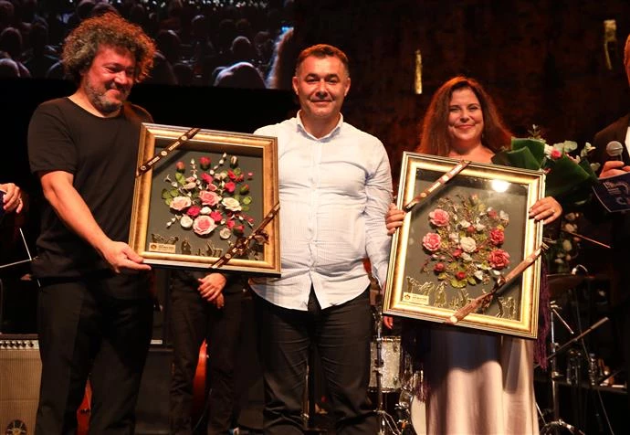 18. ALANYA ULUSLARARASI CAZ GÜNLERİ MUHTEŞEM BİR KONSERLE SON BULDU BAŞKAN YÜCEL: “GELECEK YIL YENİDEN BULUŞMAK DİLEĞİYLE”