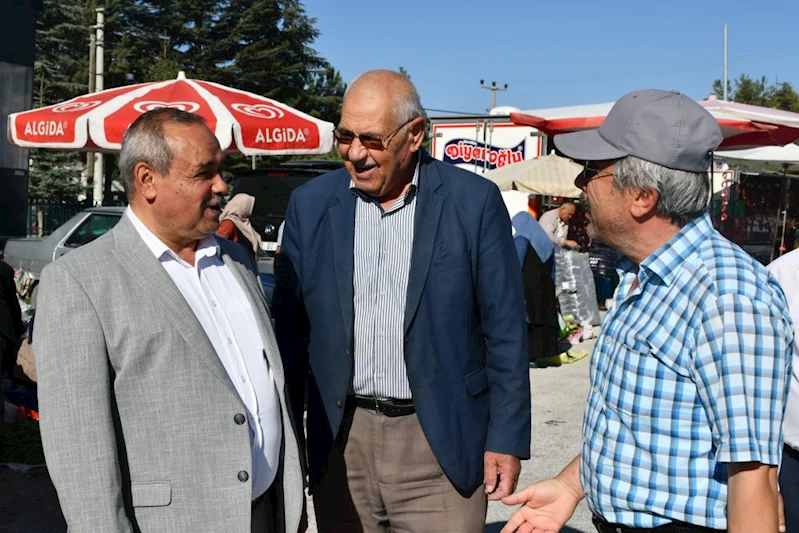 Başkan Şahin, Halk Pazarını Ziyaret Etti
