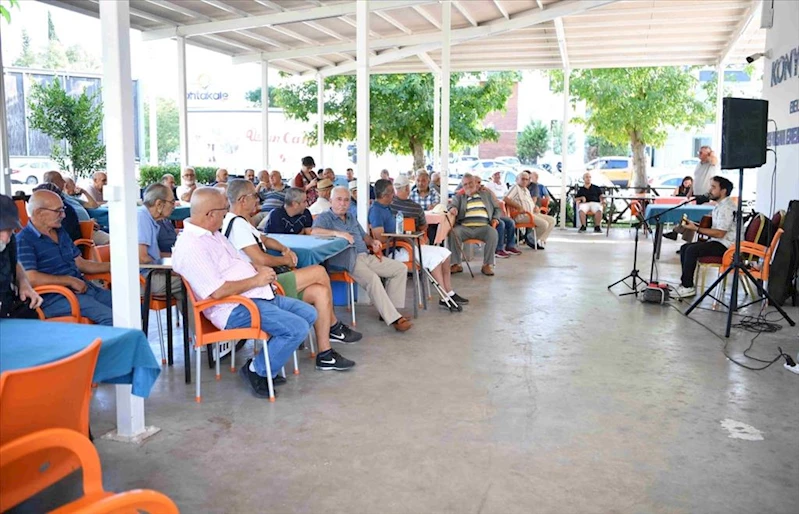 Emekliler konserle eğlendi