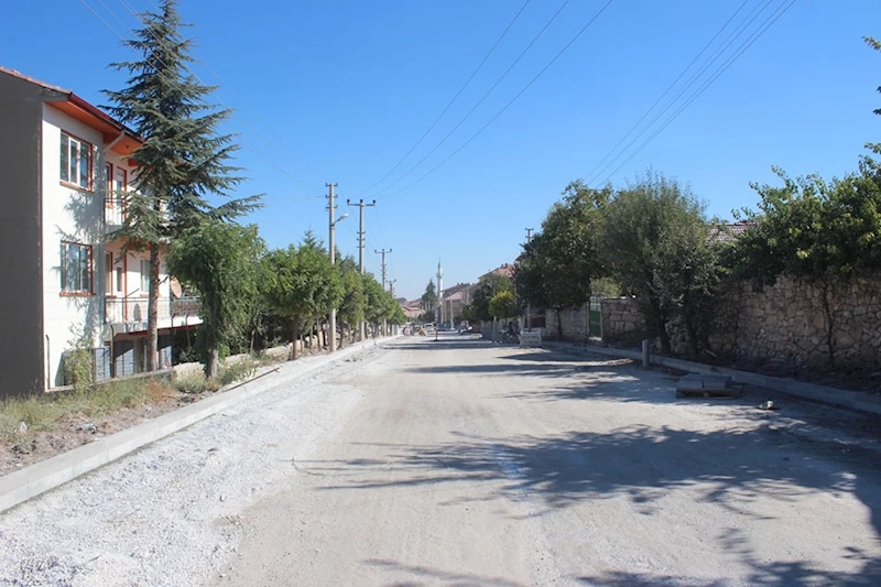 Afyon Yolu’nda Asfalt Öncesi Hazırlıklar Devam Ediyor