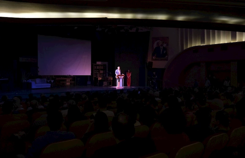 8. Şehir Tiyatroları Festivali Başladı