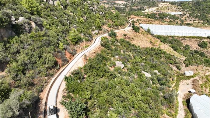 KIRSALDAN MERKEZE 4 KOLDAN ASFALT ÇALIŞMASI DEVAM EDİYOR