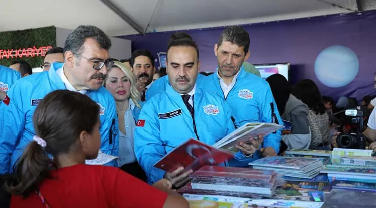ANTALYA BİLİM FESTİVALİ KAPILARINI AÇTI.. ‘TEKNOLOJİ RÜZGARI ESTİRECEK’