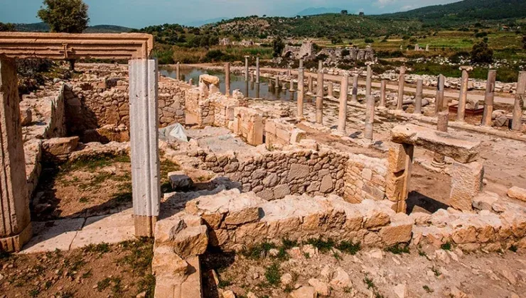 ANTALYA’DA KUMLAR ALTINDA BİR HAZİNE.. PATARA ANTİK KENTİ