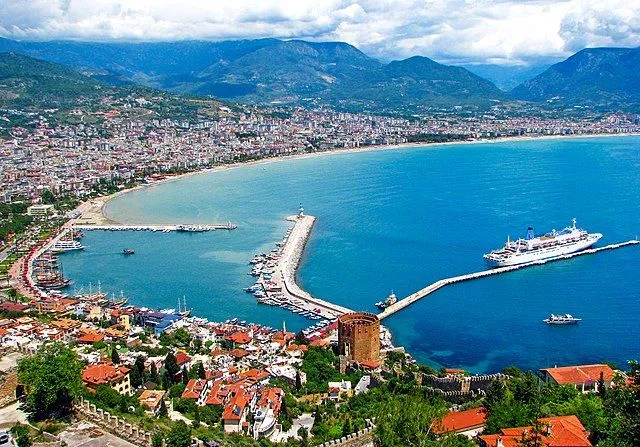 BAKANLIĞIN ‘GÜNÜBİRLİK’ KARARI ALANYA’DAN TEPKİ ALDI.. ‘BU TASARI BİZİ BİTİRİR’