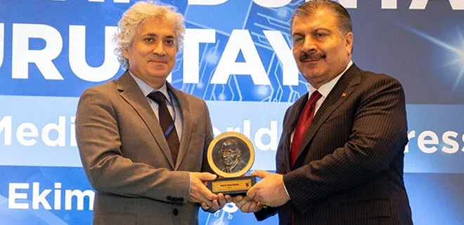 PROF. DR. ÖMER ÖZKAN’A TÜSEB AZİZ SANCAR BİLİM ÖDÜLÜ