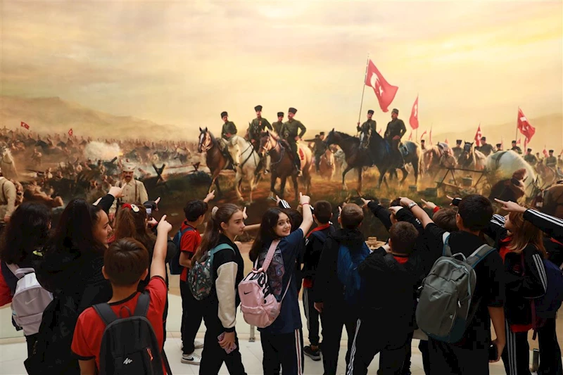 Türk Tarih Müzesi üniversiteler, ilk ve orta dereceli okullar için eğitim kampüsü oldu.