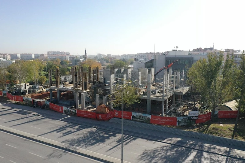 KARATAY KÜLTÜR MERKEZİ’NİN YAPIMI SÜRÜYOR