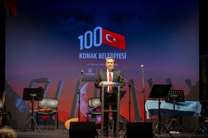 Konak 100. Yıl Gururunu Tarihi Agora’da Düzenlenen Konserle Yaşadı
