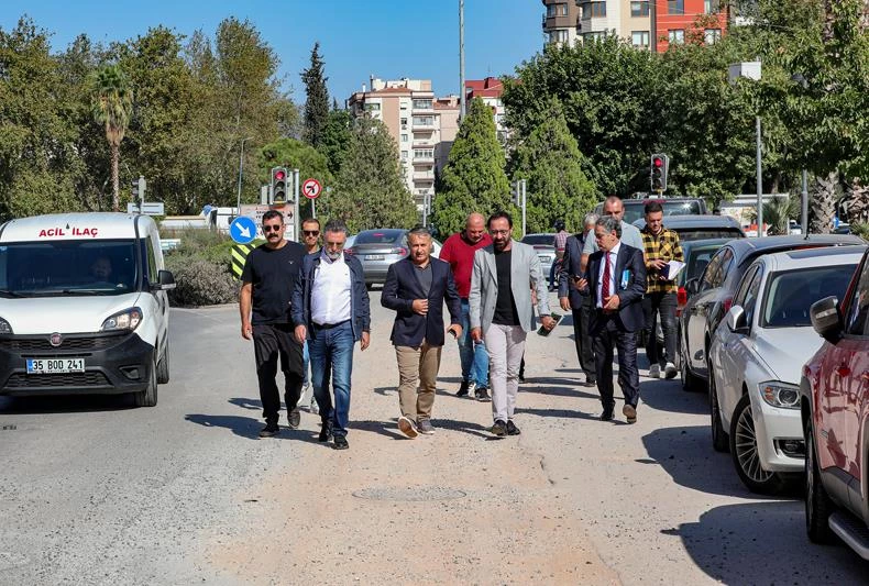 Başkan Sandal, “Bayraklı’nın her sokağında çalışıyoruz”