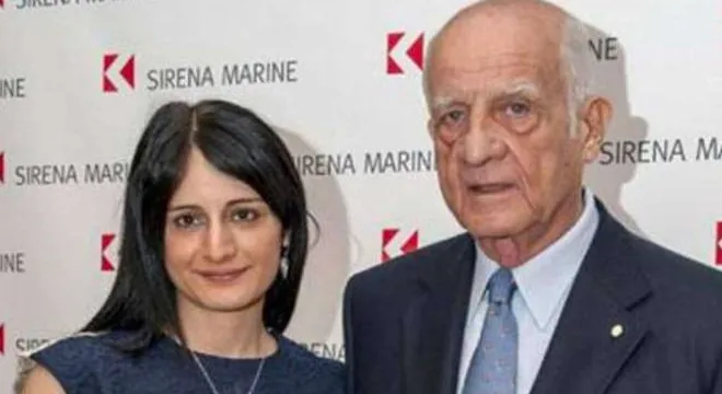 İNAN KIRAÇ.. KIZI İPEK KIRAÇ