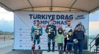 Kepez’de motodrag yarışları nefesleri kesti