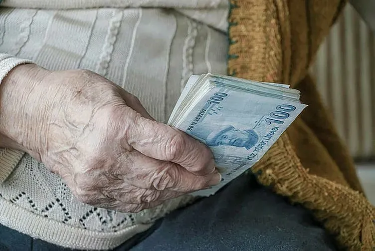 EMEKLİYE 2 FORMÜLLE ZAM.. 1- KÖK AYLIK ARTACAK 2- MAAŞ YÜKSELECEK