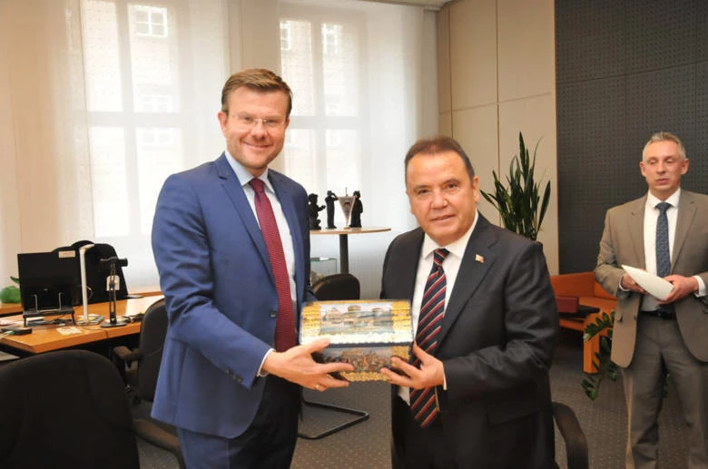 Başkan Böcek Nürnberg’i ziyaret etti