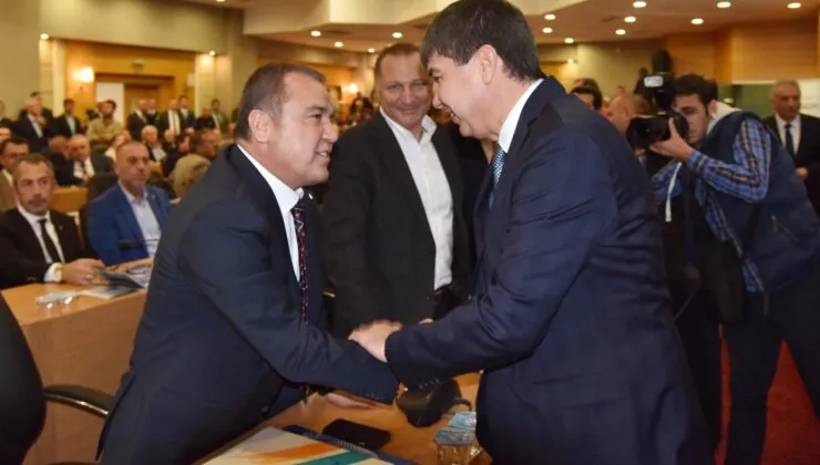 GÜN GELİR HESAP DÖNER’MİŞ.. BÖCEK KENDİNİ YALANLAMAYA BAŞLADI