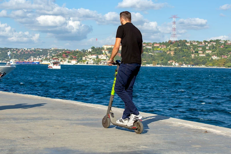 ELEKTRİKLİ SKUTER İŞLETMECİLİĞİ İZNİ İÇİN BAŞVURULAR BAŞLIYOR
