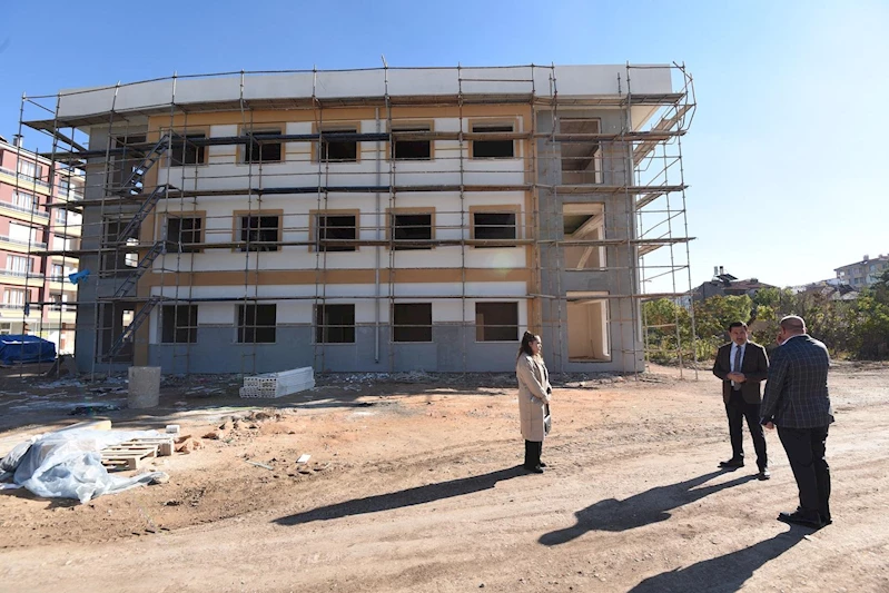 KARATAY’DA SAĞLIĞA YATIRIM SÜRÜYOR