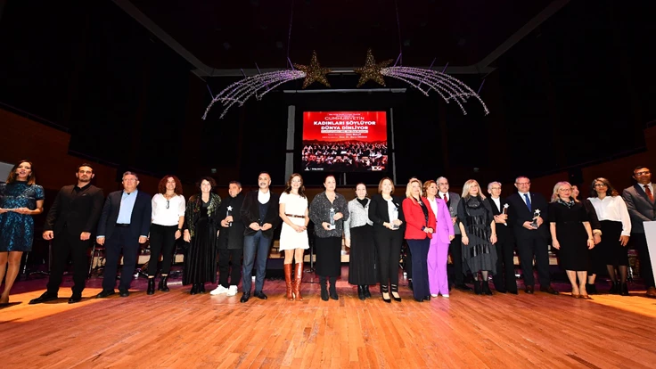 İzmir Yıldızı ödülleri sahiplerini buldu