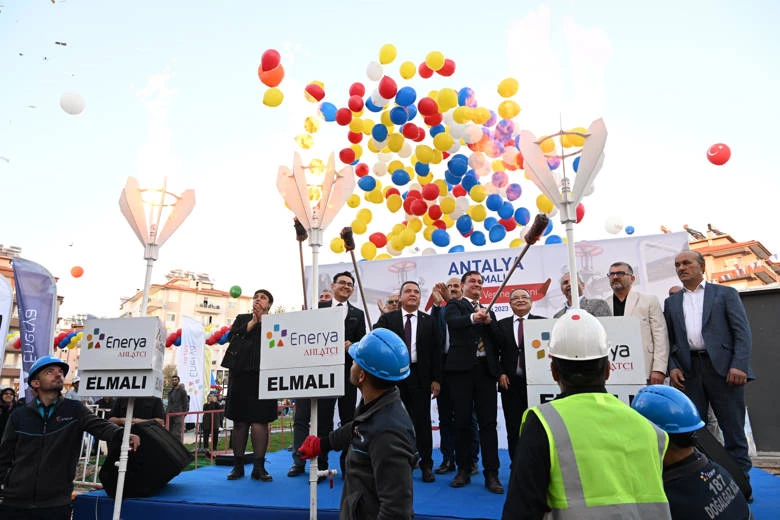 Elmalı doğalgaza kavuştu