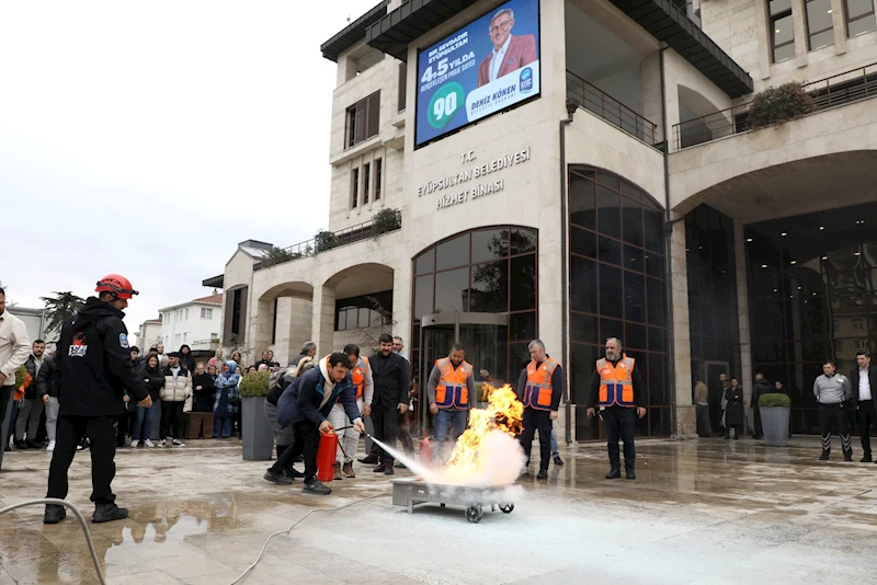 Eyüpsultan Belediyesi’nde yangın tahliye ve kurtarma tatbikatı