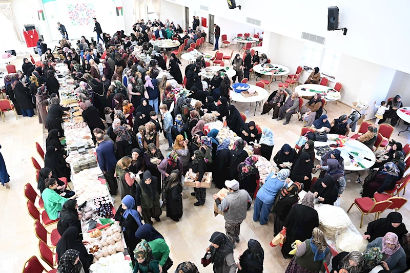 Kutludüğünlü Hanımlar Filistinli Kardeşleri İçin Kermes Düzenledi