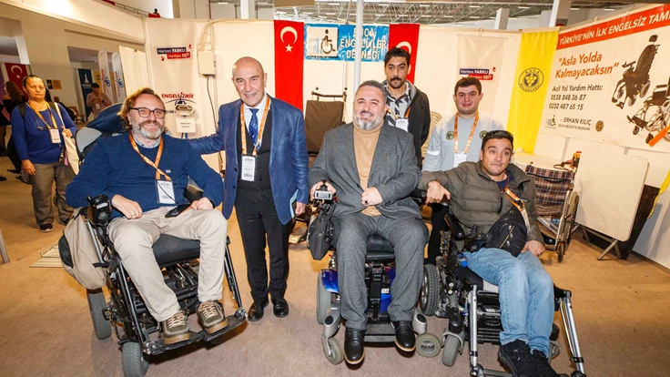 Engelsizmir Kongresi ilk gününde bin 500 ziyaretçiyi ağırladı