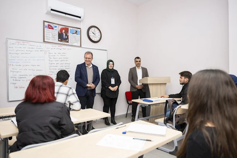 Başkan Seçer, Gülnar Kurs Merkezi İle Çocuk Gelişim Merkezi’ni Ziyaret Etti