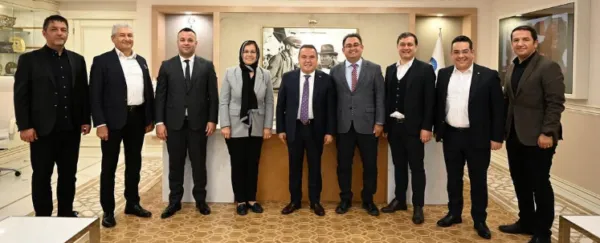 İYİ PARTİ’Lİ YAZAR.. ‘BÖCEK GÜÇLÜ GÖRÜNMEK İÇİN BU GÖRÜNTÜYÜ VERDİ’