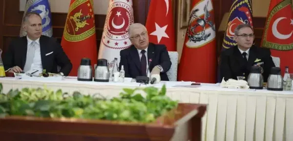 2.084 TERÖRİST ETKİSİZ HALE GETİRİLDİ, 199.898 KAÇAK GEÇİŞ ENGELLENDİ