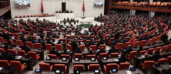 SEÇİMDEN 7 AY SONRA TBMM’DE MANZARA..  53 VEKİL PARTİSİNDEN AYRILDI