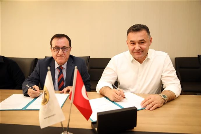33. ALANYA TRİATLONU İÇİN PROTOKOLLER İMZALANDI HEM ELİTLER AVRUPA KUPASI HEM DE TÜRKİYE FİNALLERİ ALANYA’DA OLACAK