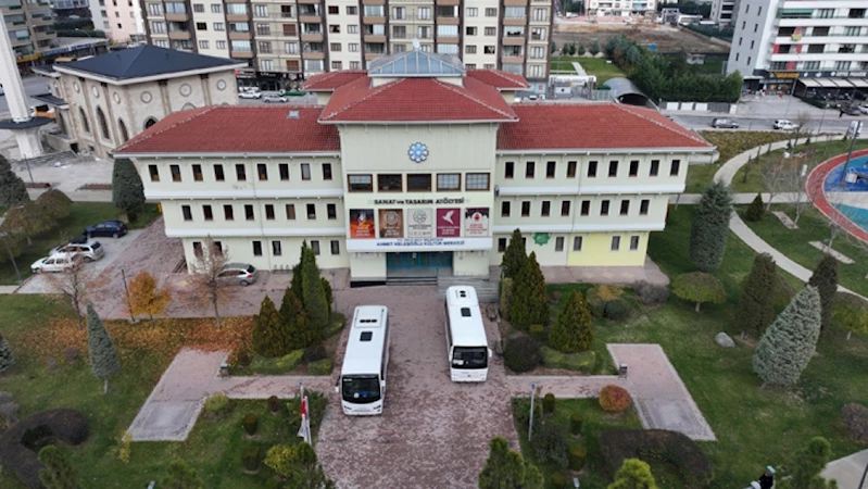 Çocukların el becerisine katkı sunarak onlara yeni ufuklar açıyor   SELÇUKLU SANAT VE TASARIM ATÖLYESİ’NDE EĞİTİMLER SÜRÜYOR
