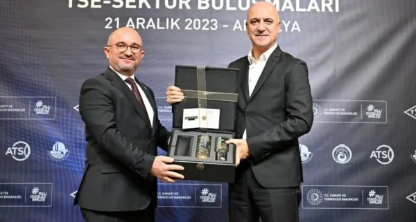 TSE BAŞKANI ŞAHİN ‘ANTALYA OSB SANAYİCİLERİ’ İLE BİR ARAYA GELDİ