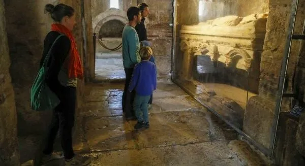YILBAŞI ÖNCESİ DEMRE’YE AKIN ETTİLER.. 