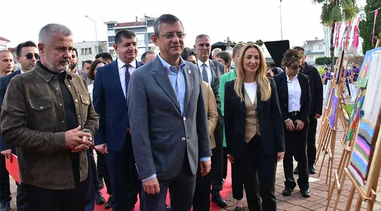 SÖZEN İNCE İNCE DOKUDU.. VE SONUNDA KENDİNİ ‘ADAY’ İLAN ETTİRDİ