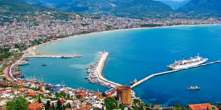ALANYA’DA OTELLER YILBAŞI İÇİN HAYAL KIRIKLIĞI YAŞIYOR