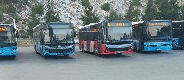 ANTALYA’DA KADIN ŞOFÖRLERİN ÇİLESİ.. ‘MESAİ SAATLERİ ÇOK UZUN’