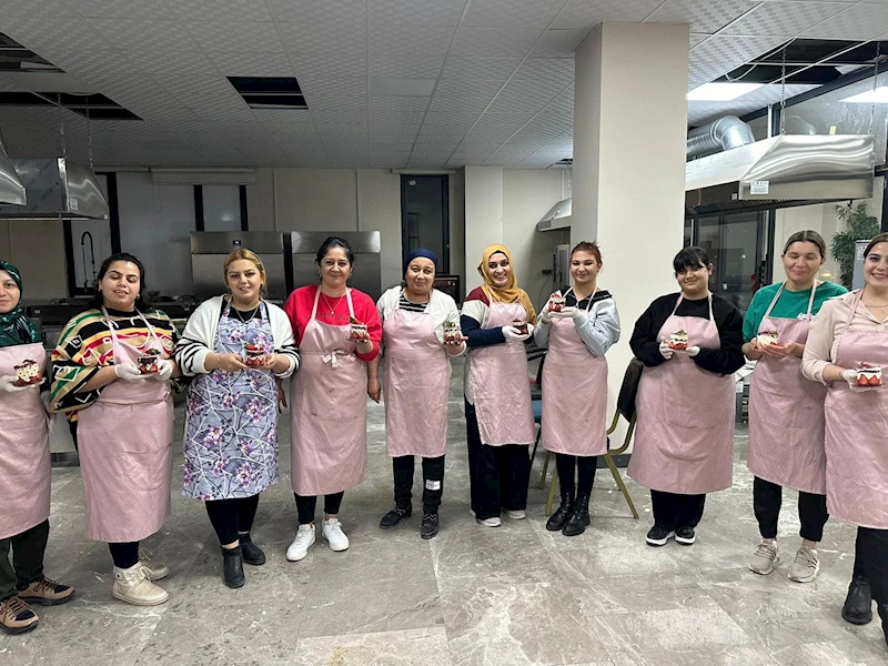 Emirdağ Belediyesi Mutfak Atölyesi’nde Akşam Kursları Devam Ediyor