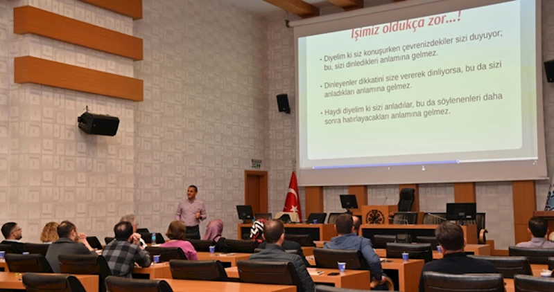SELÇUKLU BELEDİYESİ’NDEN PERSONELE ETKİLİ İLETİŞİM EĞİTİMİ