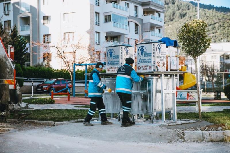 Yer Altı Çöp Konteyneri 80 Farklı Noktaya Yerleştirildi