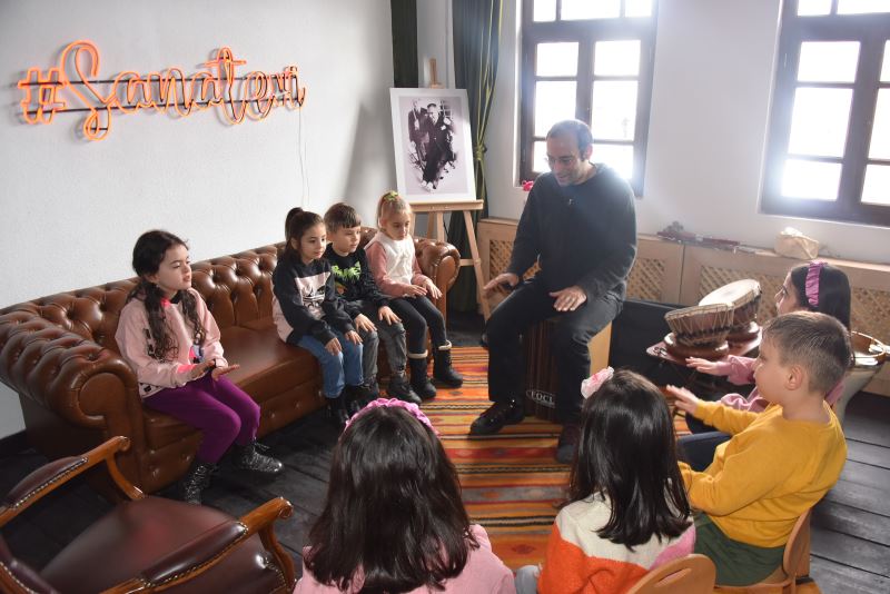 SANATEVİ SÖMESTİR ATÖLYELERİ DEVAM EDİYOR