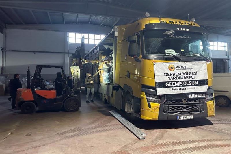 Yardımlar Deprem Bölgelerine Ulaşıyor