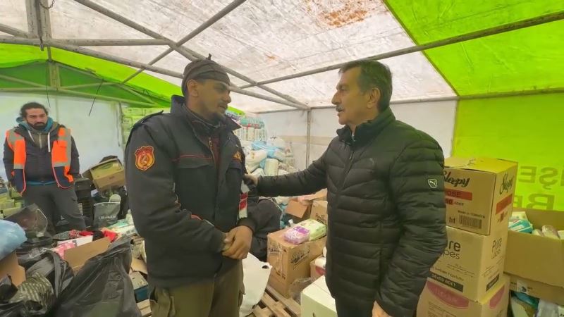 BAŞKAN ATAÇ DEPREM BÖLGESİNDE