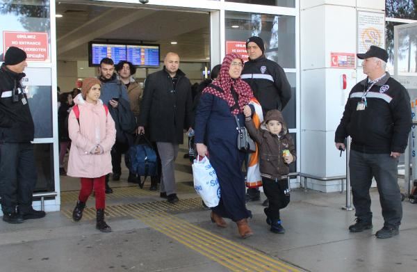 21 İLDEKİ OTELLERE YERLEŞTİRİLEN DEPREMZEDE SAYISI 100 BİNE ULAŞTI