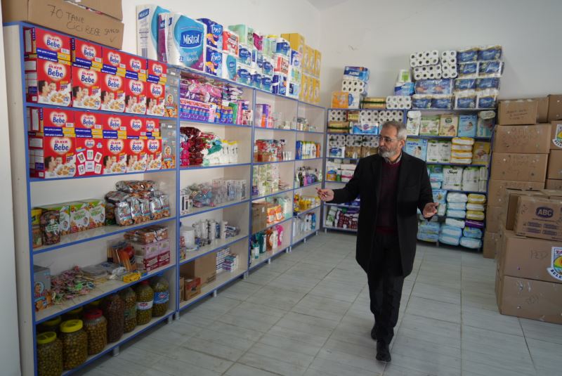 TARSUS BELEDİYESİ VATANDAŞLARIN YARALARINI SARIYOR