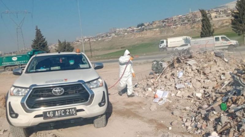 Enkaz Alanları Salgın Hastalıklara Karşı İlaçlanıyor