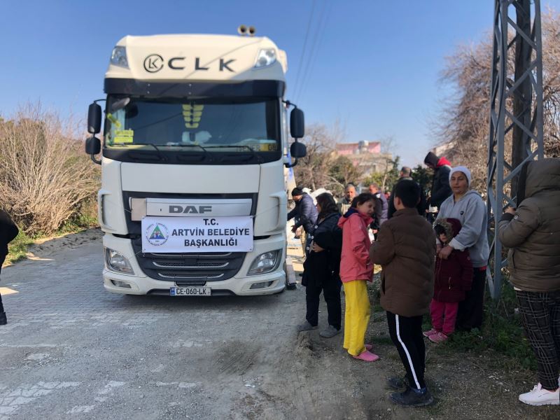 YARDIM TIRLARIMIZ DEPREM BÖLGESİNDE